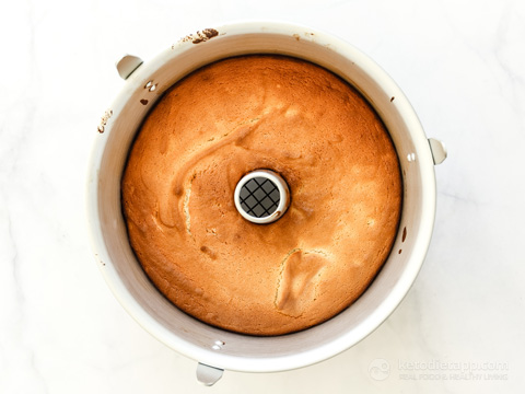 Fluffy Keto Angel Food Cake